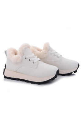 Кросівки жіночі