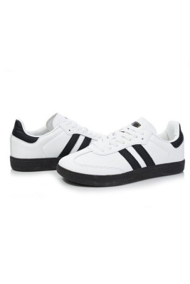 Кросівки жіночі