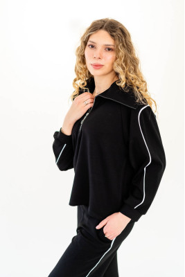 Костюм жіночий