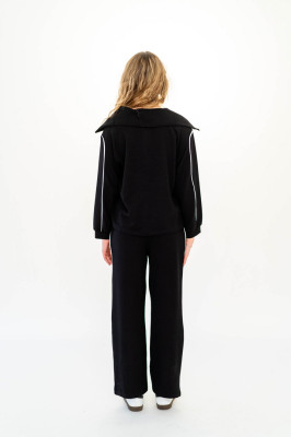 Костюм жіночий