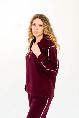 Костюм жіночий