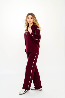 Костюм жіночий