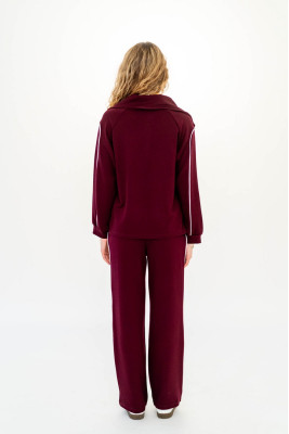 Костюм жіночий