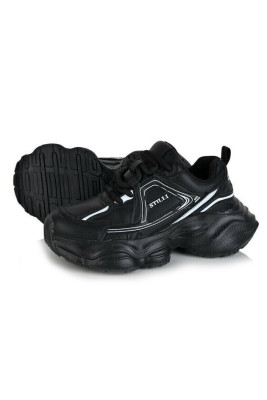 Кросівки жіночі