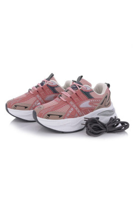 Кросівки жіночі