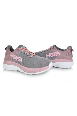 Кросівки жіночі