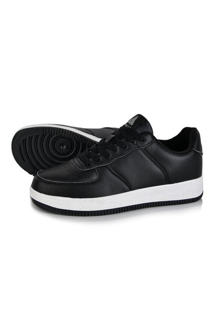 Кросівки чоловічі