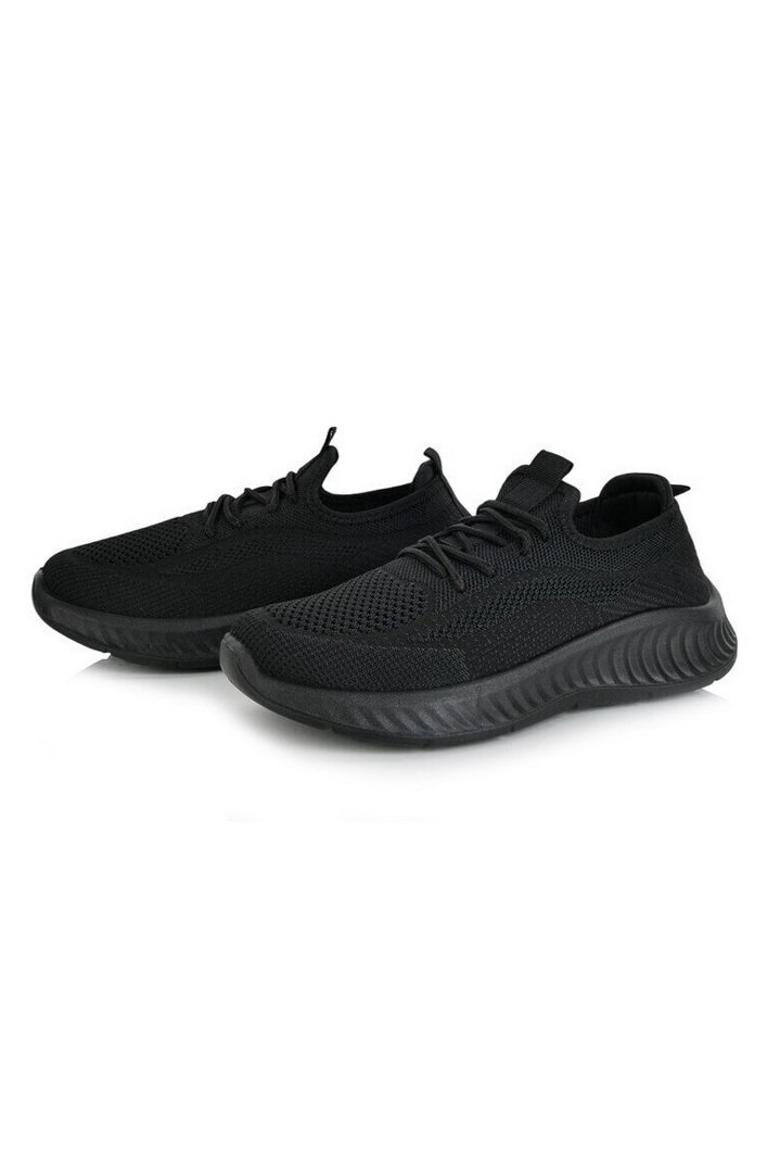 Кросівки жіночі