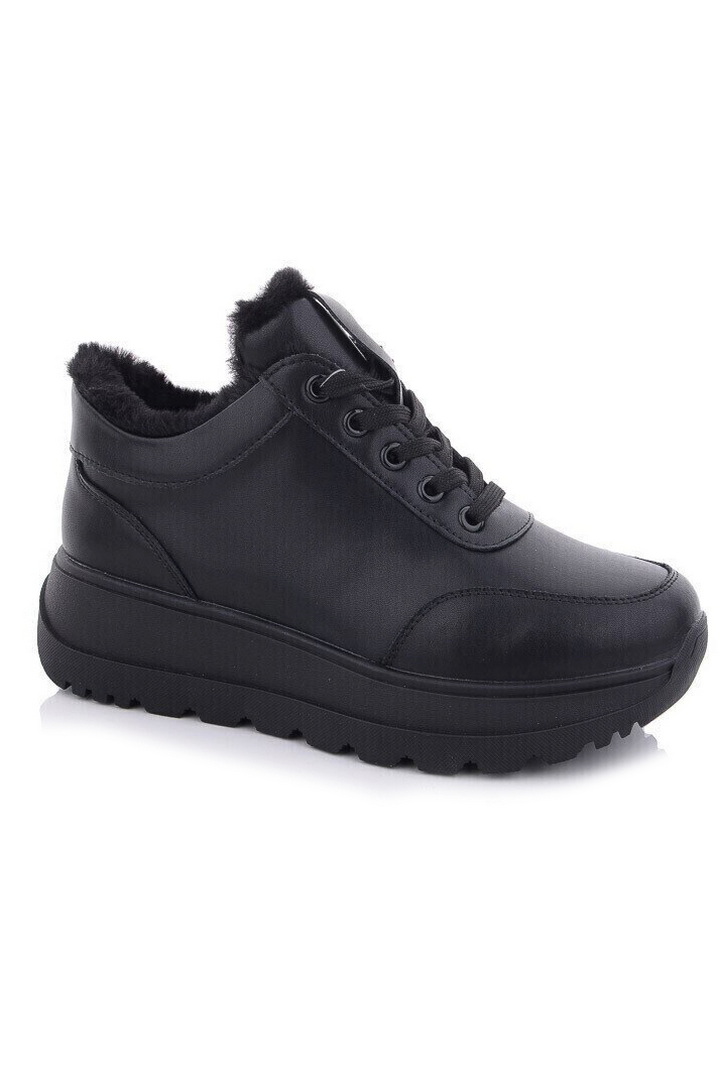 Кросівки жіночі