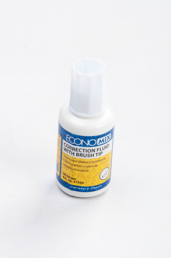 Коректор рідкий, 20 мл, з пензликом