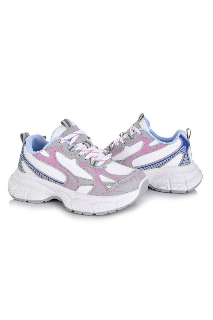 Кросівки жіночі