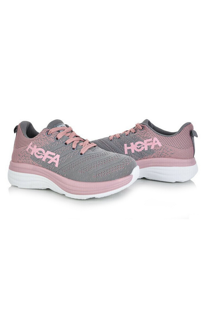 Кросівки жіночі