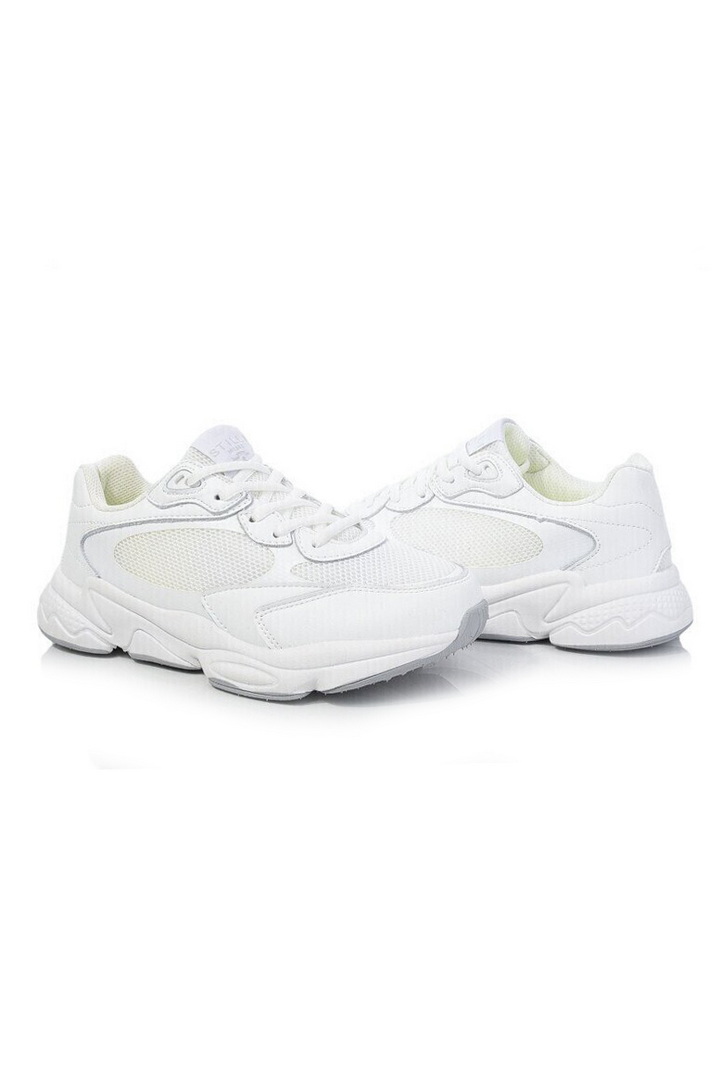 Кросівки жіночі